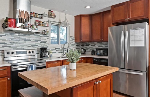 San Jose Casa | Work and Gym Hideaway