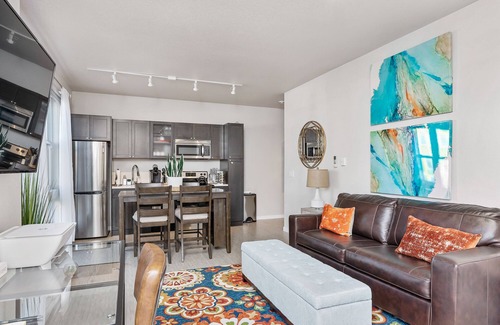 Powderhorn Apartamento | Work From Here☕️Fast WiFi☕️Desk☕️Keurig+Coffee☕️W/D