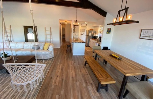 Glasser Casa | Work from home in paradise