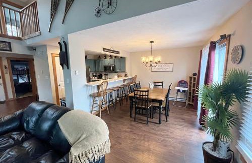 Tannersville Casa | Work & Play for Executives