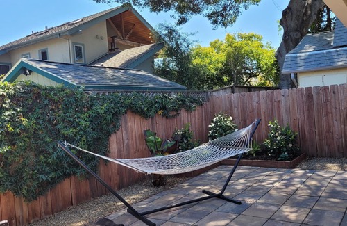 Upper Seabright Casa | Work/Play in Furnished Santa Cruz Home