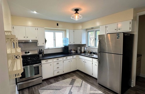 Bloomington Condominio | Work & Relax 1BR w/ Office in Prime Location