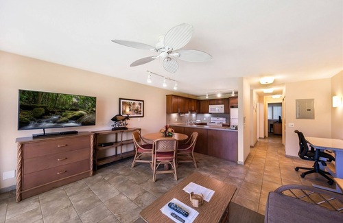 Kapaa Condominio | Work Remotely at this Garden View Condo | Pono Kai Resort | PK-H207