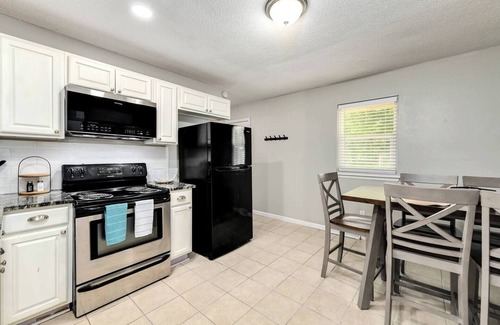 Independence Apartamento | Work Travel | 15M -> DNTWN l Long Stay l 690 Mbps