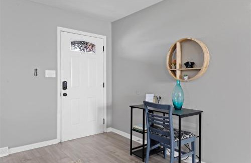 Jeffersonville - Clarksville Casa | Workfriendly home with ping pong & outdoor grill
