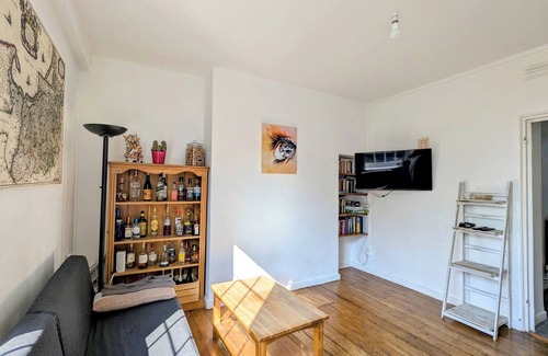 Camberwell Green Apartamento | Working Desk, King bed, Spacious Living Room