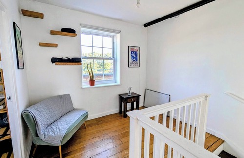 Camberwell Green Apartamento | Working Desk, King bed, Spacious Living Room