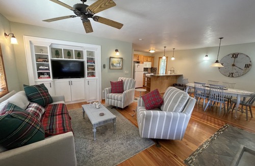 Kalispell Cabaña | Working Llama Farm Experience Located Just 30 Minutes From Glacier National Park