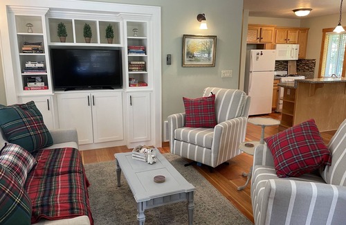 Kalispell Cabaña | Working Llama Farm Experience Located Just 30 Minutes From Glacier National Park