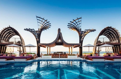 Zona Hotelera Complejo | World Class Beachfront Luxury Resort