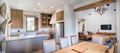 Ingram Complejo | WorldMark Hunt – Stablewood Springs Resort