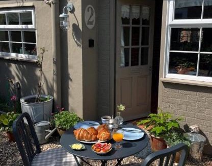 Worstead Casa | Worstead Cottage by Big Skies Cottages