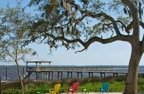 Midway Cabaña | ¡GUAU - $ 210 / nt! Salt Crest Waterfront Cottage w / Dock - Capacidad