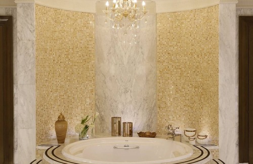Downtown Dubai Hotel | Wow! Dubai Vacation in Habtoor Palace !! ALL Inclusive !! Luxury Transportation