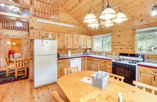 Deadwood Casa | Wraparound Deck and Grill Deadwood Cabin