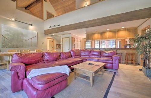 Truckee Casa | Wraparound Deck and Pool Access Truckee Cabin