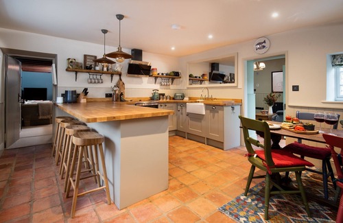 Nunnington Casa | Wrays Cottage - sleeping 8 guests in 4 bedrooms