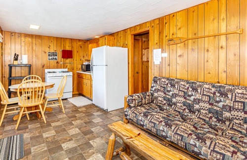 Park Rapids Cabina | WRC 3 Relaxing Vacation Awaits you at Lake Ida! Breathtaking Lakefront views.