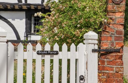 Etchinghill Casa | Wren Cottage at Boyke Manor