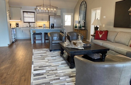 Canton Villa | Wren Villa