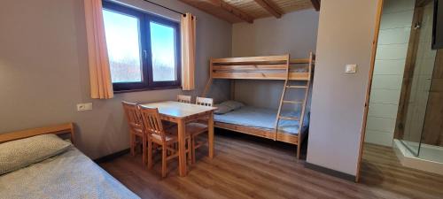 Checiny Cabina | Wrzosowe Wzgórze