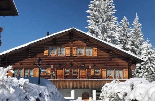 Emmetten Casa | Wunderschönes Block-hausteil Direkt im Ski- und Wandergebiet Stockhütte NW