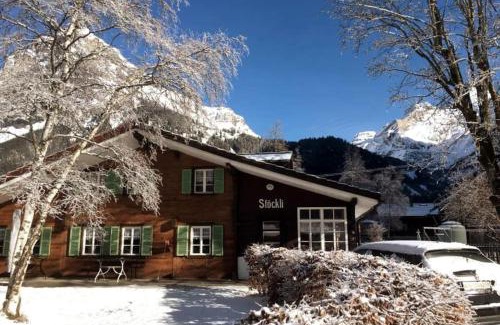 Kandersteg Apartamento | Wunderschönes Chalet Stöckli
