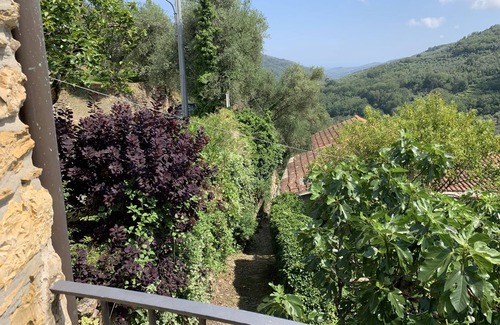 Pantasina Casa | Wunderschönes Natursteinhaus mit Meersicht im Val Prino für 3 bis 5 Personen
