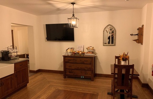 Berlin Casa | Wurthmann House Unit #2 Your Home Away From Home