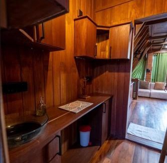 Kamburugamuwa Villa | WYC Villas & Restaurant