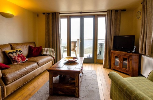 Lydbrook Cabaña | Wye Valley Forest Retreat: cabaña aislada con capacidad para seis y perros muy bienvenidos