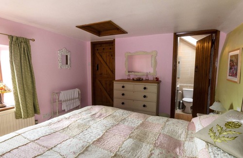 Lydbrook Cabaña | Wye Valley Forest Retreat: cabaña aislada con capacidad para seis y perros muy bienvenidos