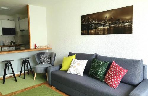Rakowiec Apartamento | Wygodny dwupokojowy apartament pomiedzy lotniskiem a centrum