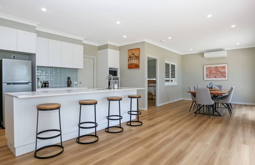 North Arm Cove Casa | Wylah - views of the cove