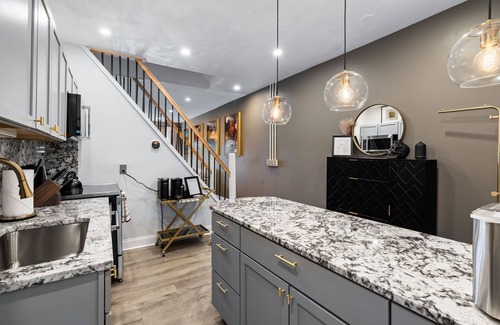 Pittsburgh Casa | Wylie Days