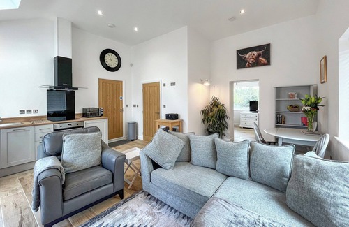 Ainstable Cabaña | Wyn Shiels Hide Away