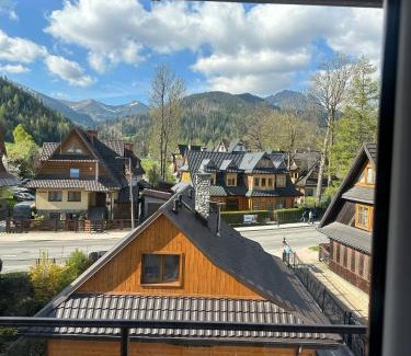 Zakopane Hostal | Wynajem Pokoi gościnnych Jaś i Małgosia