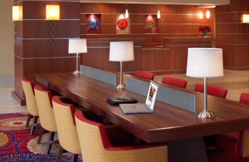 Cleveland Hotel | Wyndham Cleveland Airport