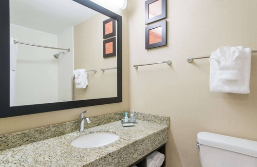 Cross Lanes Hotel | Wyndham Garden Cross Lanes Charleston