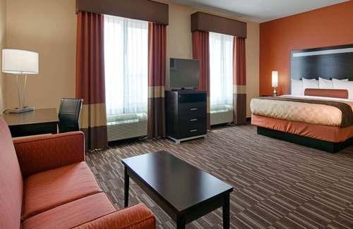 Lancaster Hotel | Wyndham Garden Lancaster CA