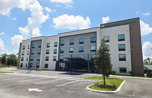 Tampa Hotel | Wyndham Garden Tampa Fairgrounds/Casino