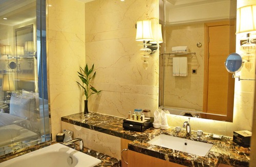 Longwen District Hotel | Wyndham Grand Plaza Royale Mingfa Zhangzhou