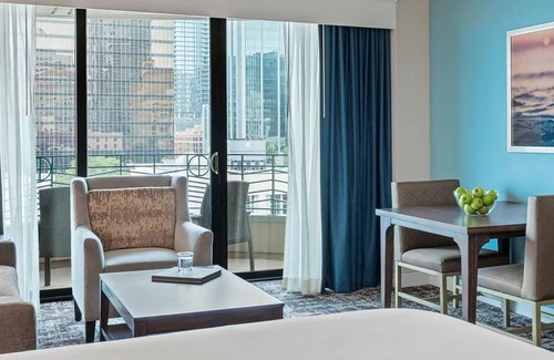 Civic Core Complejo | Wyndham Harbour Lights Studio Deluxe – A Chic Urban Retreat!