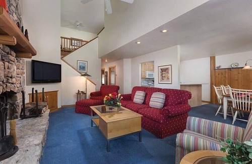 Fish Creek Condominio | Wyndham Little Sweden | 2BR/2BA King Balcony Suite