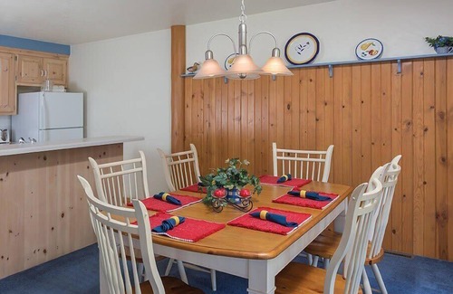 Fish Creek Condominio | Wyndham Little Sweden | 2BR/2BA King Balcony Suite