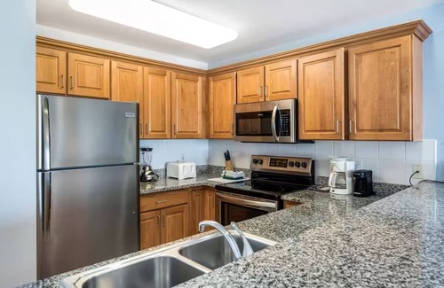 Colliers Bay Condominio | Wyndham Reef Resort Beachfront 2B/2B Villa with 2 Twin Murphy Beds