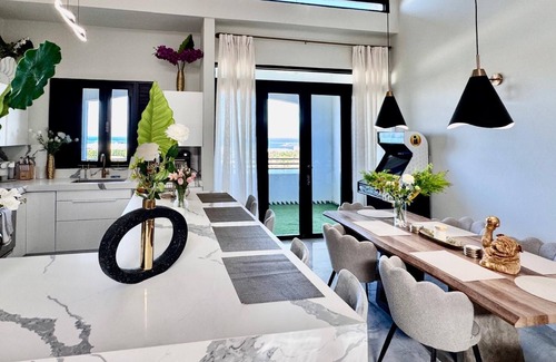 Zarzal Apartamento | Wyndham Residence 4BR Penthouse Ocean View