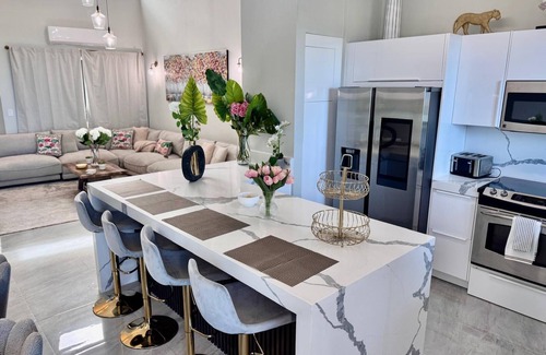 Zarzal Apartamento | Wyndham Residence 4BR Penthouse Ocean View