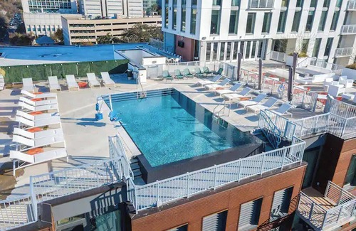 Civic District Apartamento | Wyndham Resort 2BD/2BA Deluxe Suite in fantastic downtown Austin - RACE WEEKEND!