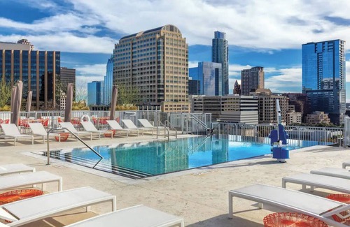 Civic District Apartamento | Wyndham Resort 2BD/2BA Deluxe Suite in fantastic downtown Austin - RACE WEEKEND!